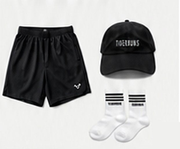 TIGERRUNS のランニングショーツ、キャップ、ソックス